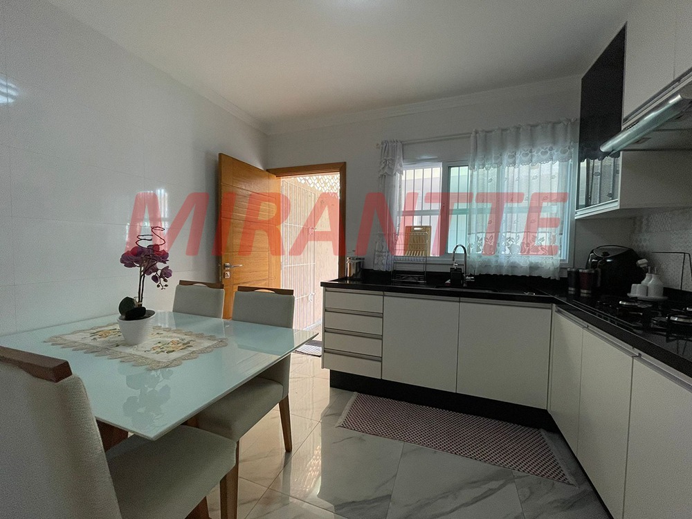 Sobrado de 90m² com 2 quartos em Parada Inglesa