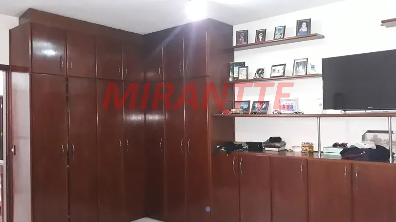Sobrado de 171m² com 3 quartos em Jardim Modelo