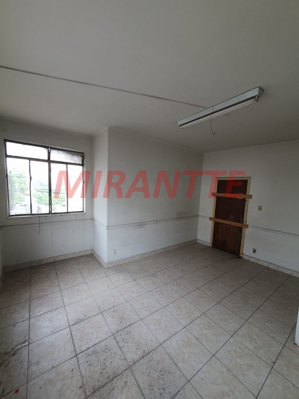 Comercial de 48m² em Santana
