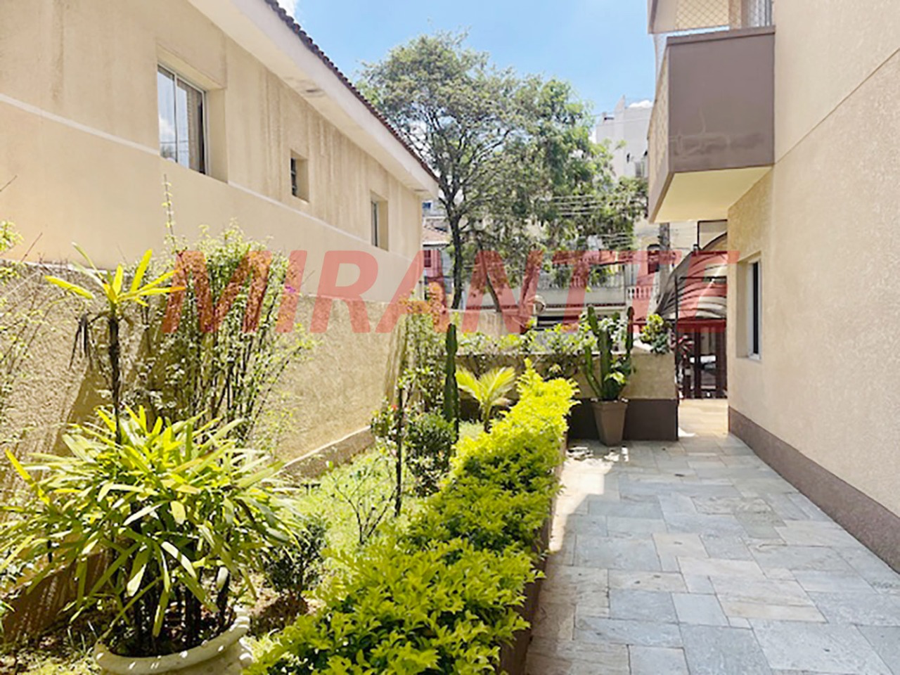Apartamento de 75m² com 3 quartos em Santana