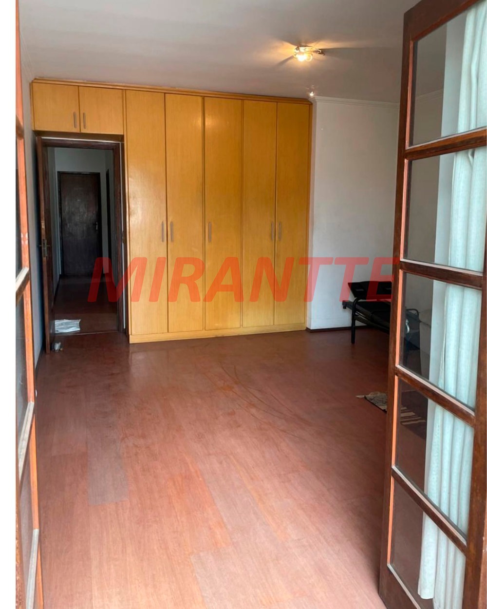 Sobrado de 125m² com 3 quartos em Parque Casa De Pedra