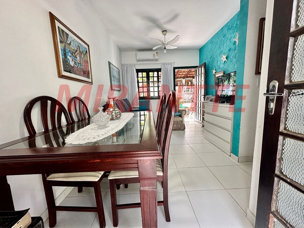 Cond. fechado de 100m² com 2 quartos em Centro