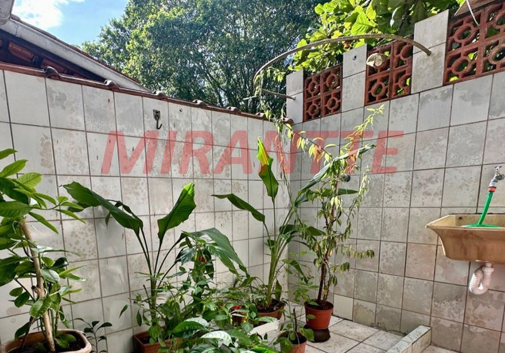 Cond. fechado de 100m² com 2 quartos em Centro