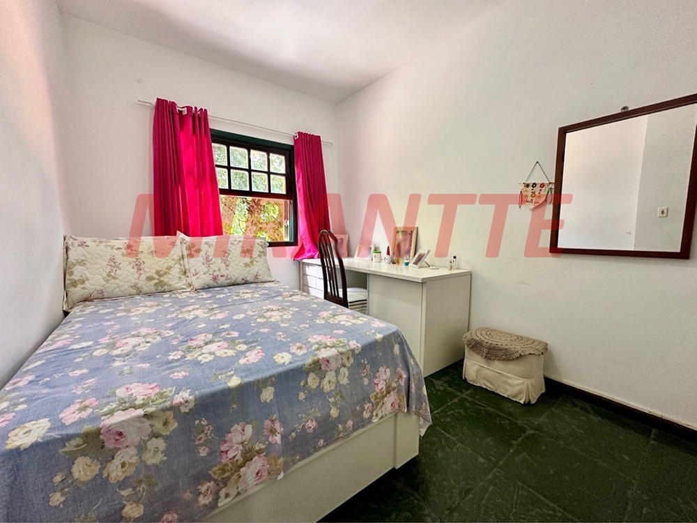 Cond. fechado de 100m² com 2 quartos em Centro
