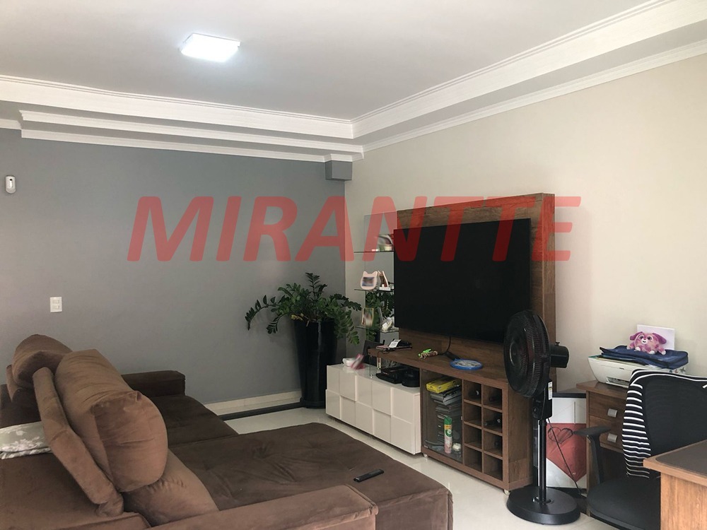 Sobrado de 214m² com 3 quartos em Mandaqui