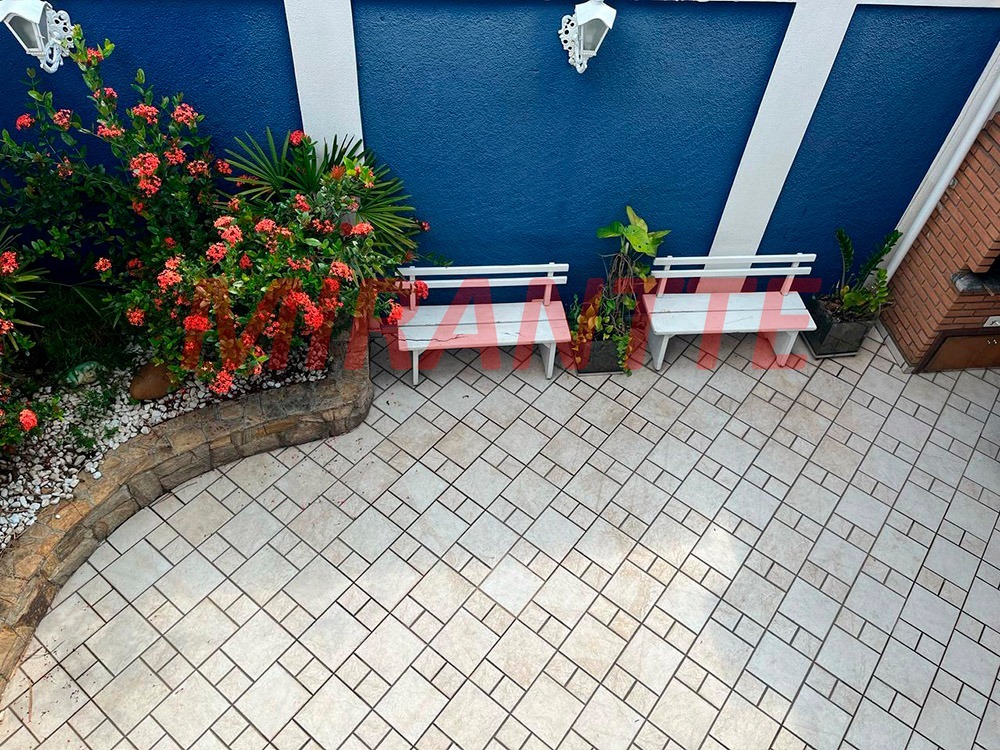 Cond. fechado de 310m² com 3 quartos em Tremembe