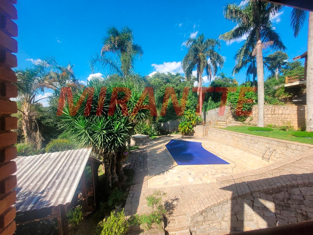 Sobrado de 427.81m² com 4 quartos em Serra da Cantareira