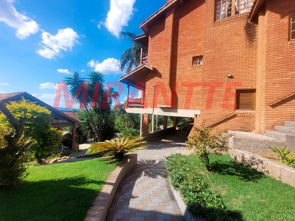 Sobrado de 427.81m² com 4 quartos em Serra da Cantareira