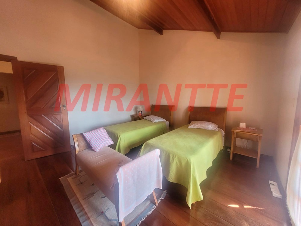 Sobrado de 427.81m² com 4 quartos em Serra da Cantareira