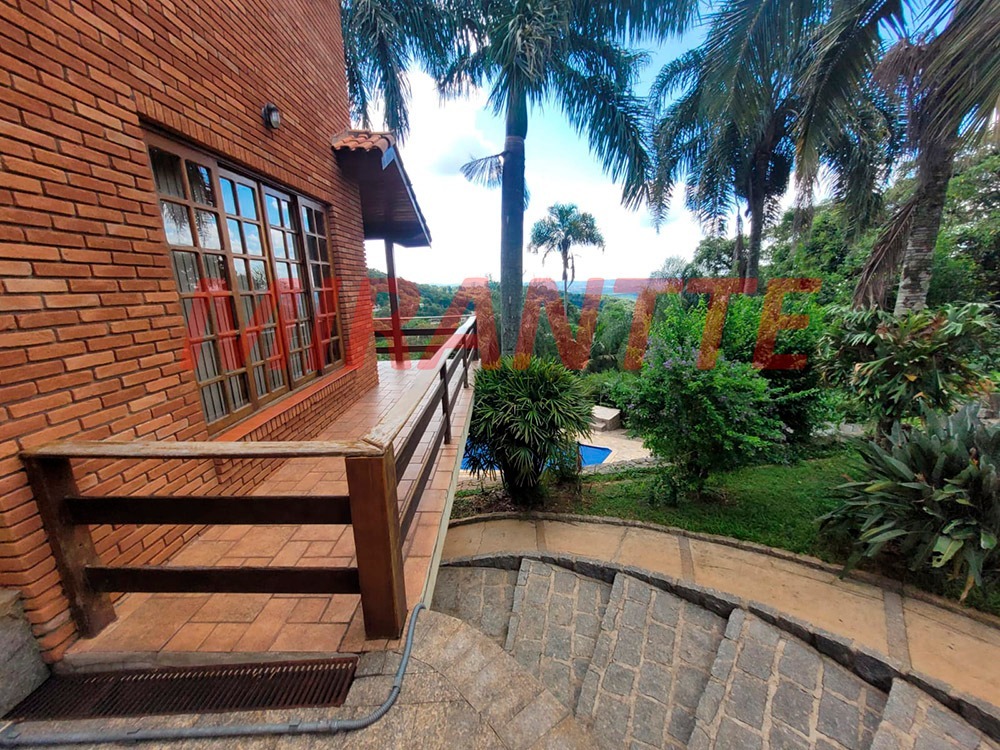 Sobrado de 427.81m² com 4 quartos em Serra da Cantareira