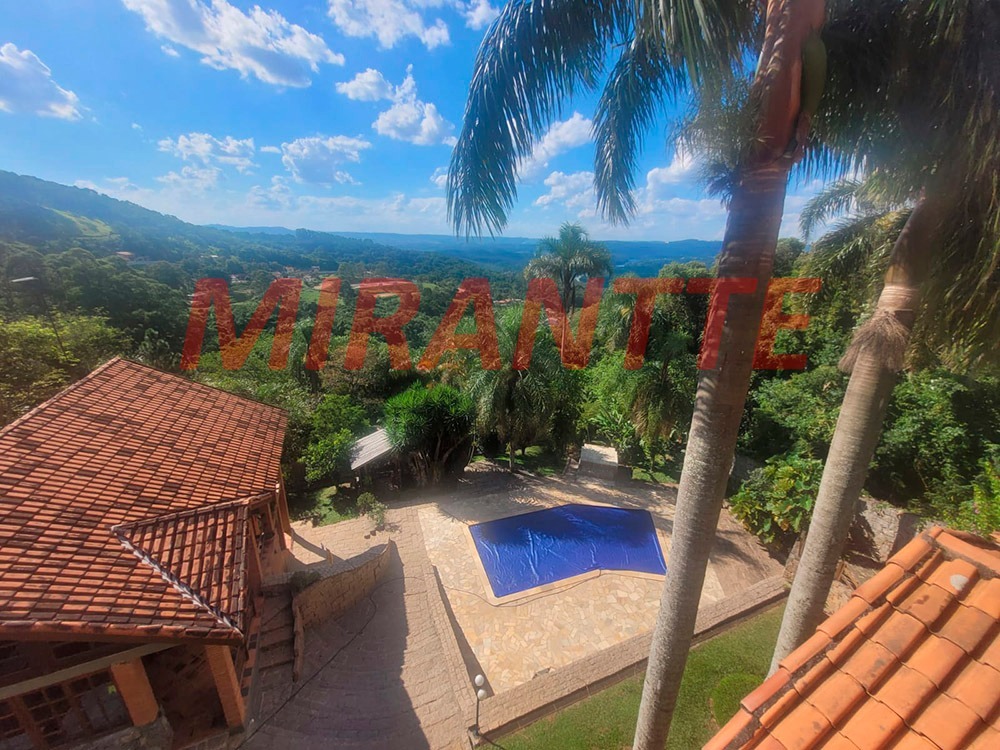 Sobrado de 427.81m² com 4 quartos em Serra da Cantareira