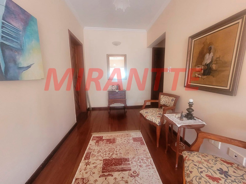 Sobrado de 427.81m² com 4 quartos em Serra da Cantareira
