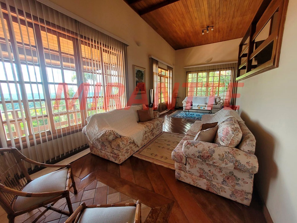 Sobrado de 427.81m² com 4 quartos em Serra da Cantareira