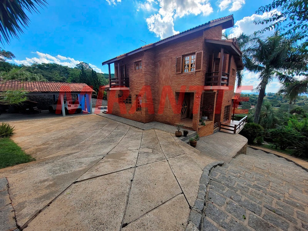 Sobrado de 427.81m² com 4 quartos em Serra da Cantareira