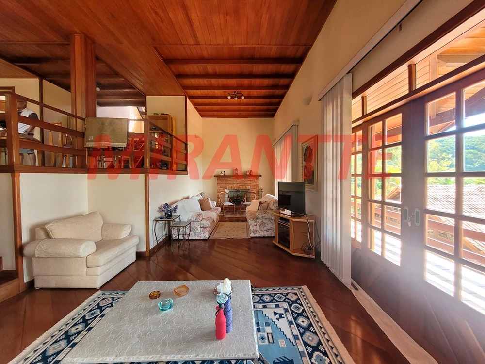 Sobrado de 427.81m² com 4 quartos em Serra da Cantareira