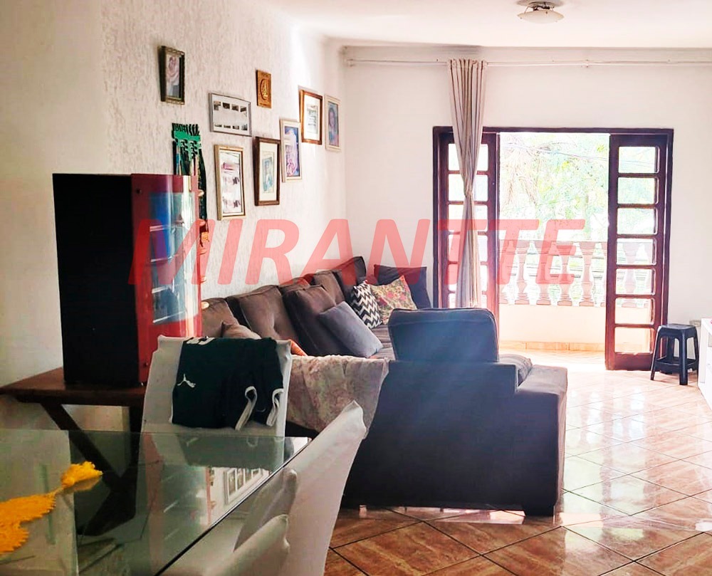 Casa terrea de 180m² com 3 quartos em Tremembe