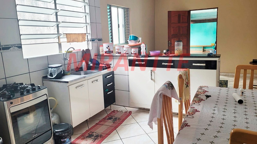 Casa terrea de 180m² com 3 quartos em Tremembe