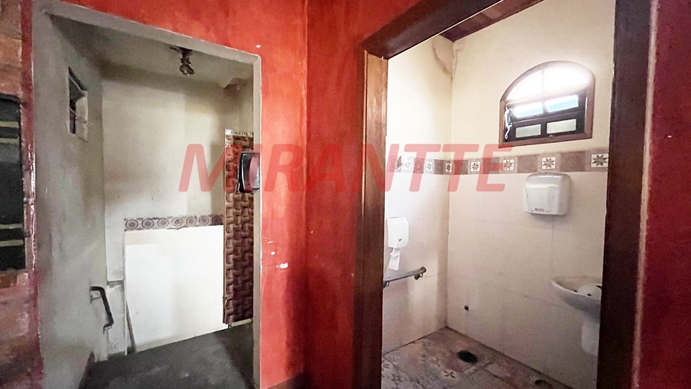 Comercial de 160m² em Tremembe