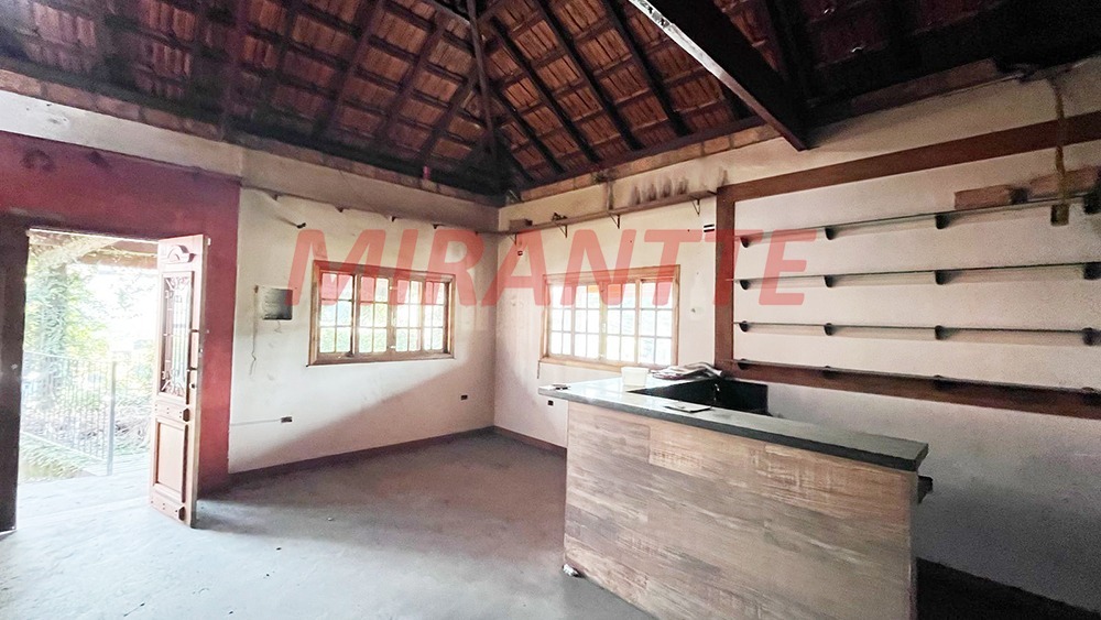 Comercial de 160m² em Tremembe
