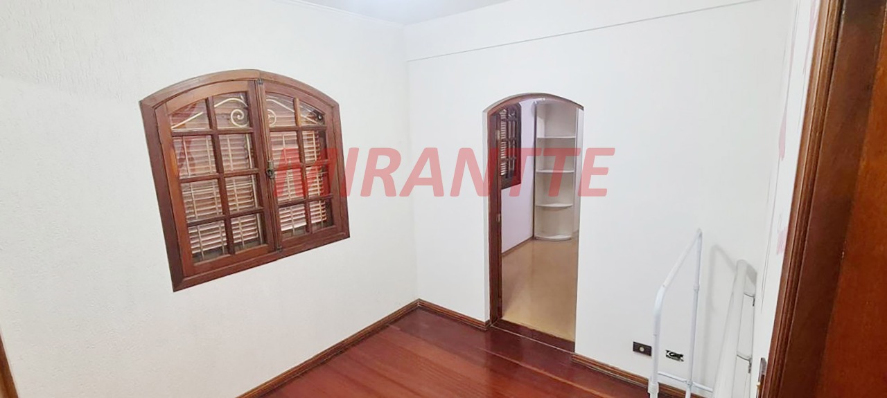 Sobrado de 247m² com 4 quartos em Parada Inglesa