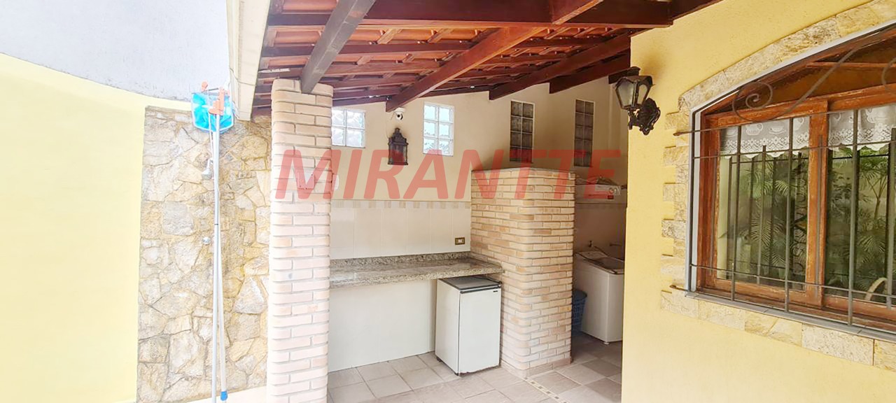 Sobrado de 247m² com 4 quartos em Parada Inglesa