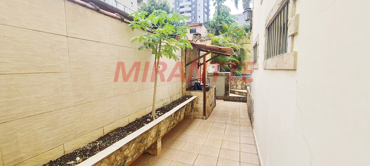 Sobrado de 247m² com 4 quartos em Parada Inglesa