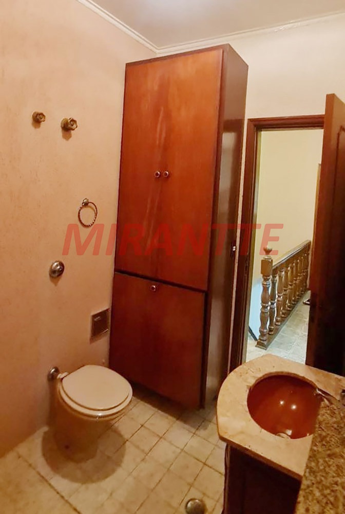 Sobrado de 247m² com 4 quartos em Parada Inglesa