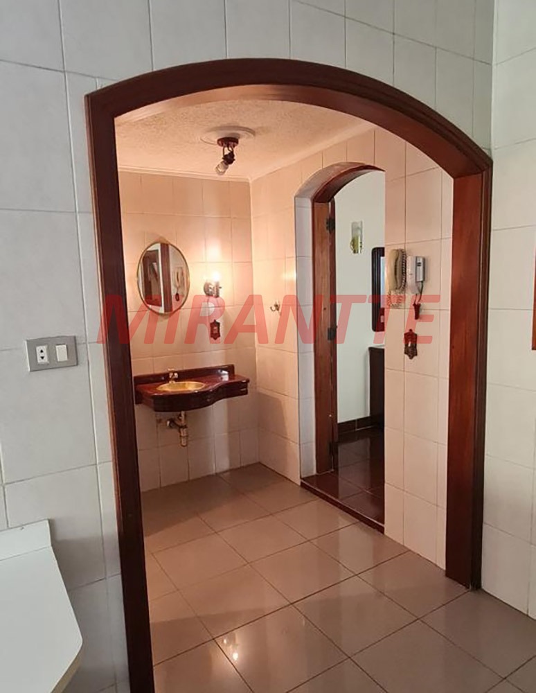 Sobrado de 247m² com 4 quartos em Parada Inglesa