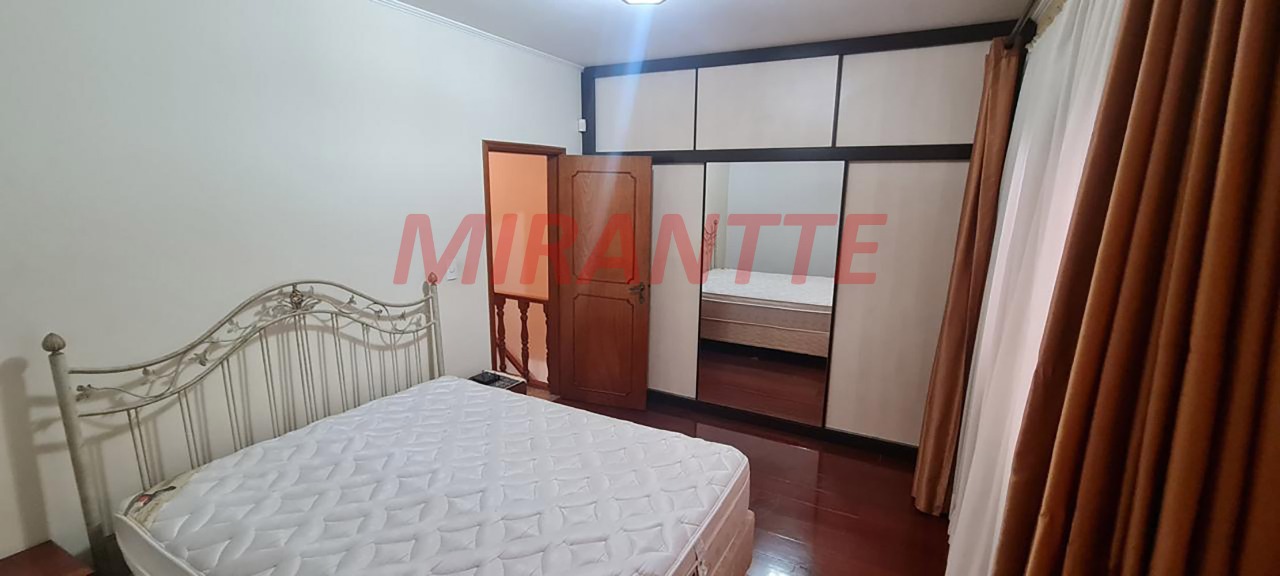 Sobrado de 247m² com 4 quartos em Parada Inglesa