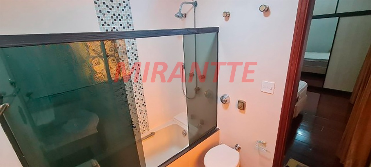 Sobrado de 247m² com 4 quartos em Parada Inglesa