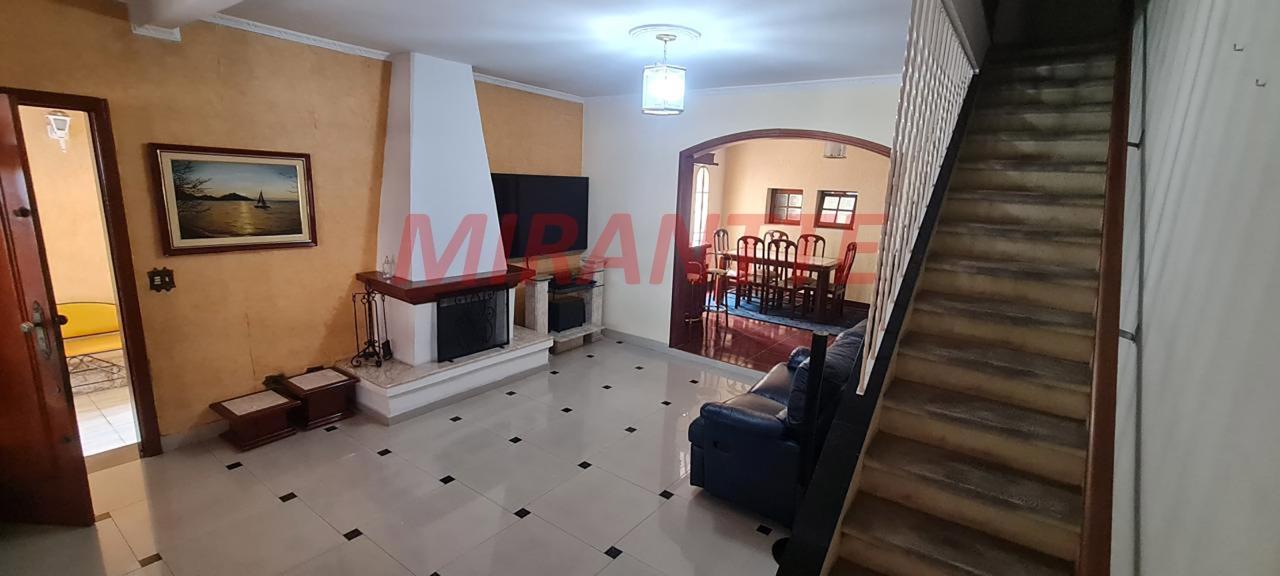 Sobrado de 247m² com 4 quartos em Parada Inglesa