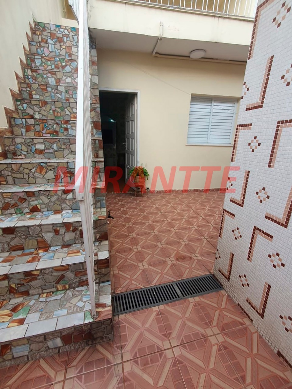Sobrado de 202m² com 3 quartos em Jardim Japão