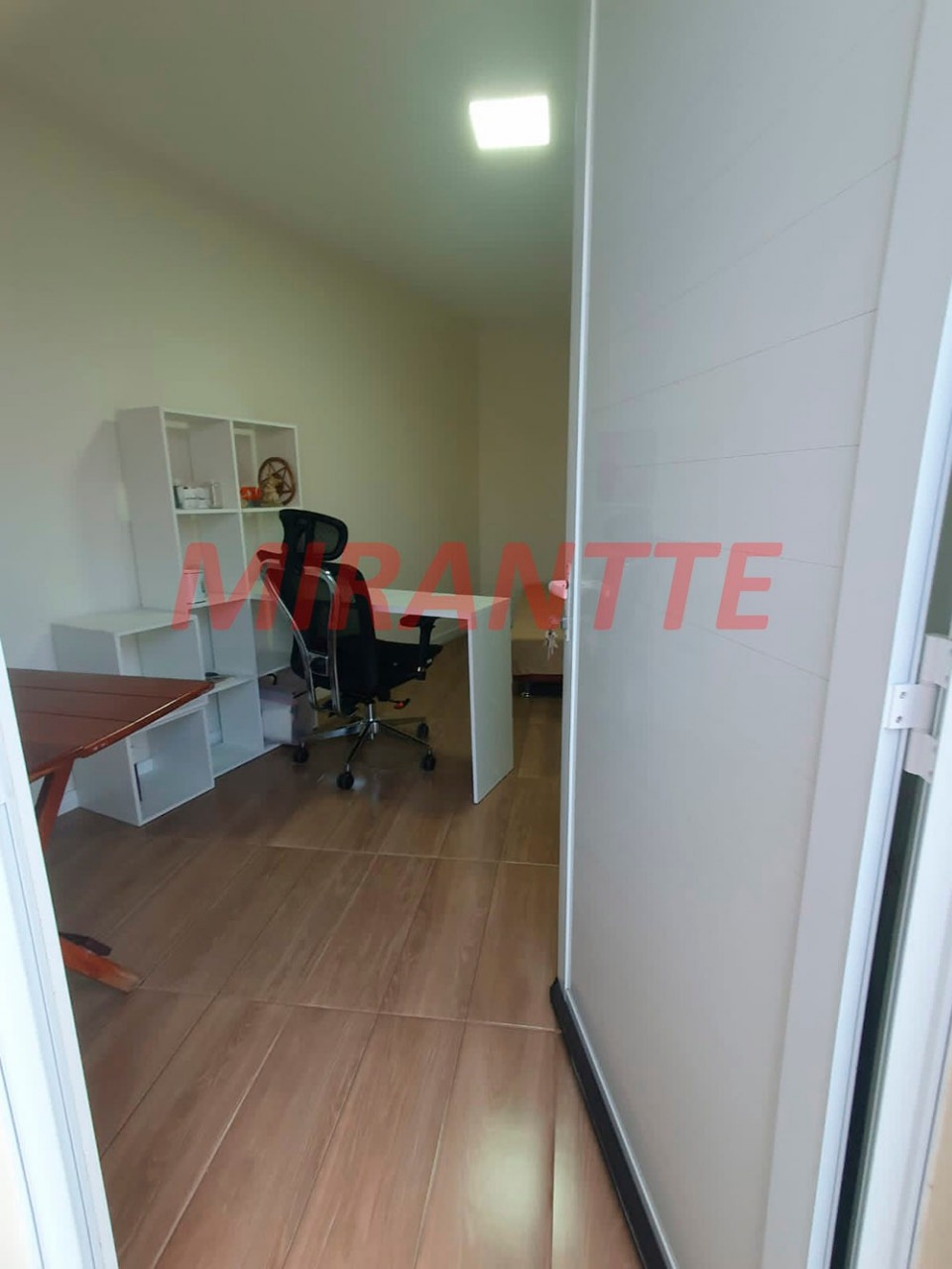 Sobrado de 202m² com 3 quartos em Jardim Japão
