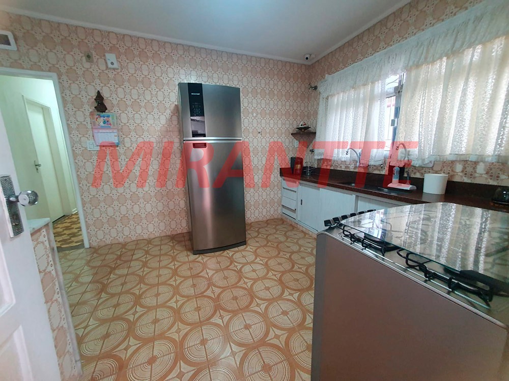 Sobrado de 202m² com 3 quartos em Jardim Japão