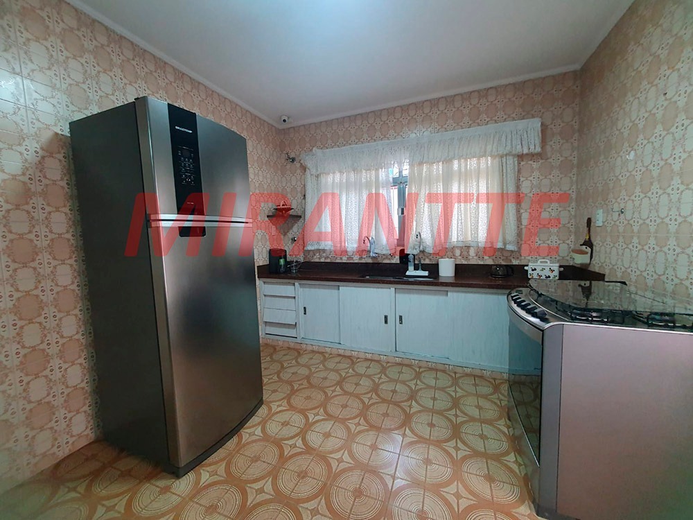 Sobrado de 202m² com 3 quartos em Jardim Japão