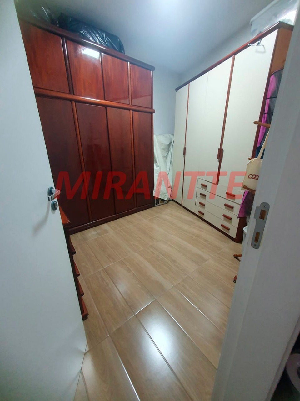 Sobrado de 202m² com 3 quartos em Jardim Japão