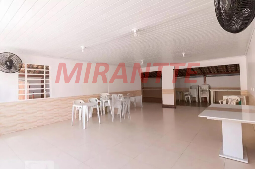 Cond. fechado de 116.81m² com 3 quartos em Jardim Adriana