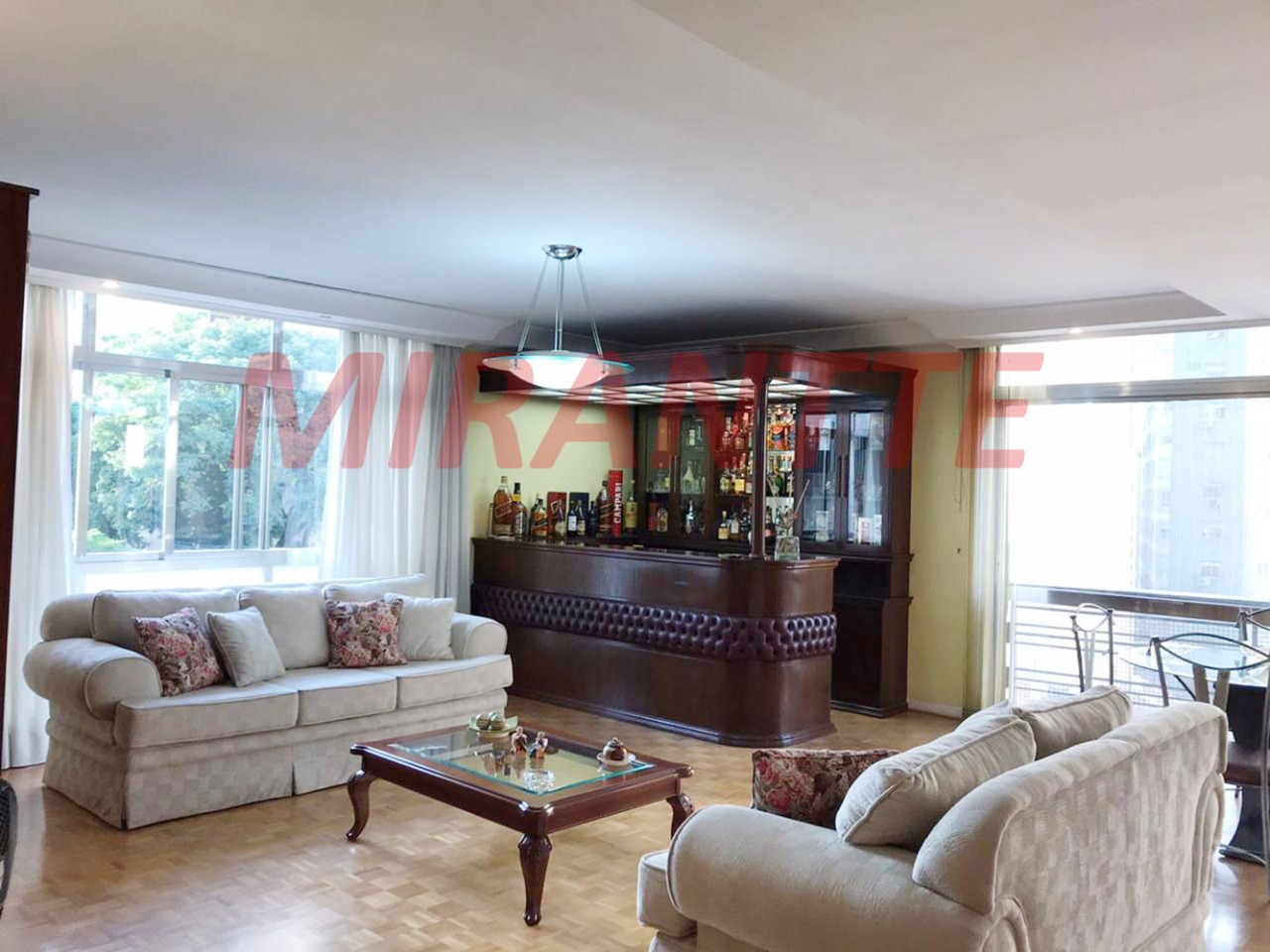 Apartamento de 260m² com 4 quartos em Higienópolis