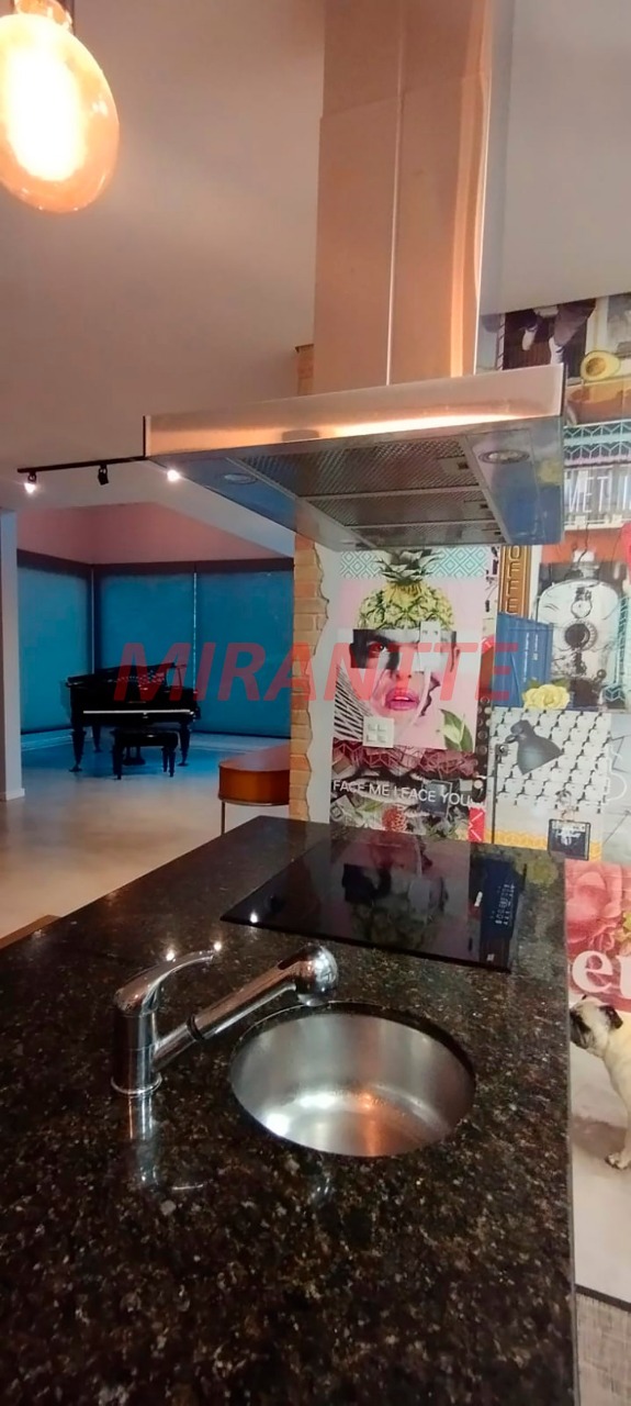 Cond. fechado de 317m² com 3 quartos em Serra da Cantareira