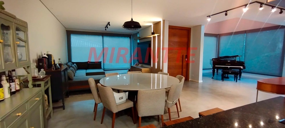 Cond. fechado de 317m² com 3 quartos em Serra da Cantareira