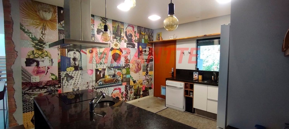 Cond. fechado de 317m² com 3 quartos em Serra da Cantareira