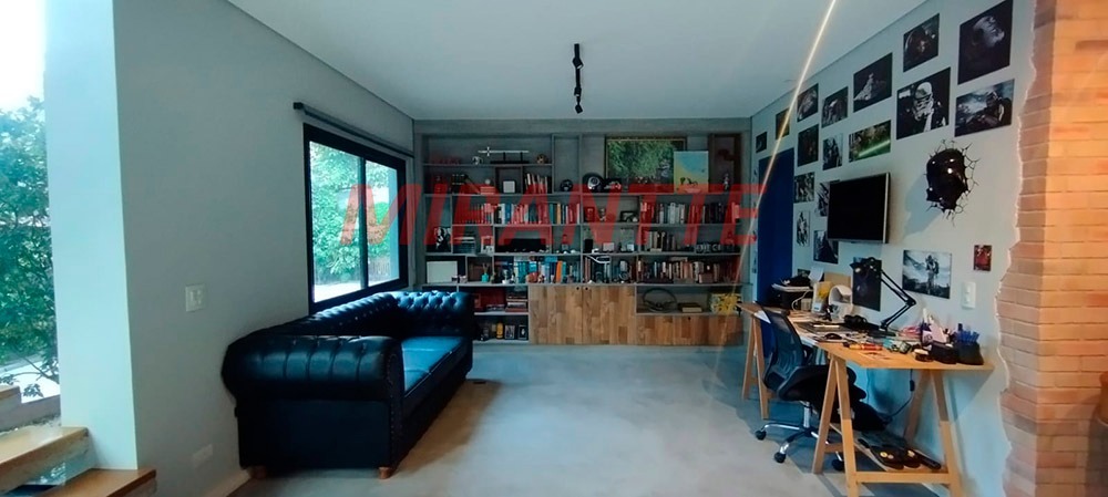 Cond. fechado de 317m² com 3 quartos em Serra da Cantareira