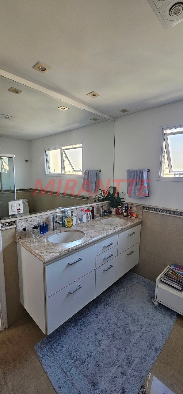 Apartamento de 160m² com 3 quartos em Santa Teresinha