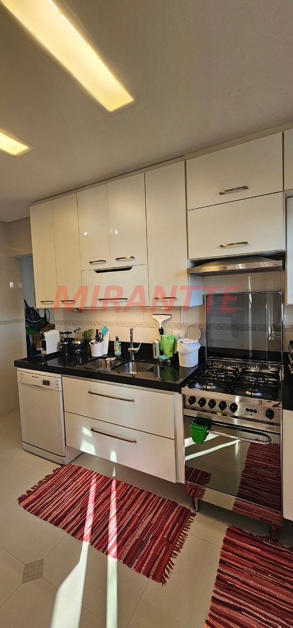 Apartamento de 160m² com 3 quartos em Santa Teresinha