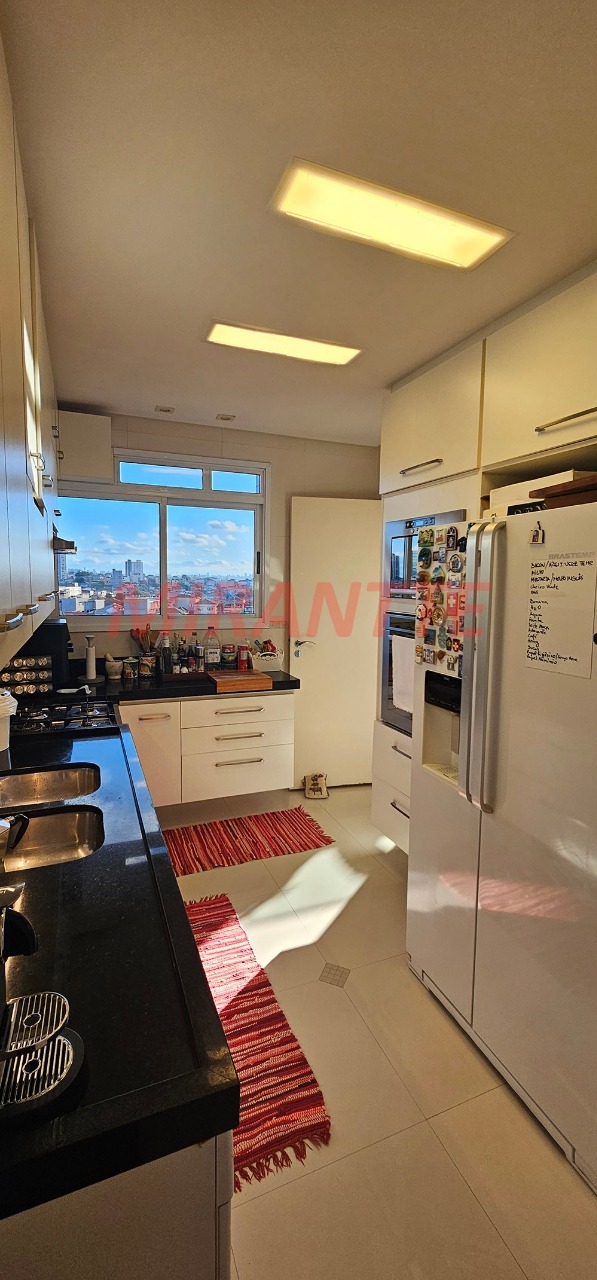 Apartamento de 160m² com 3 quartos em Santa Teresinha