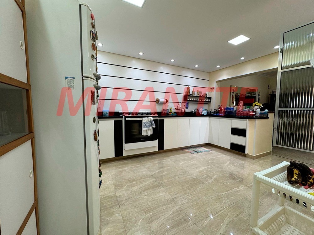 Sobrado de 225m² com 3 quartos em Lauzane Paulista