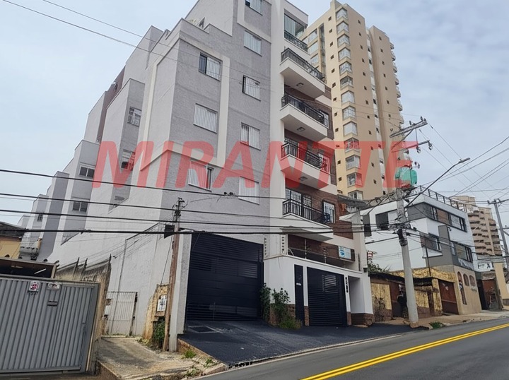Apartamento de 39.18m² com 2 quartos em Chora Menino