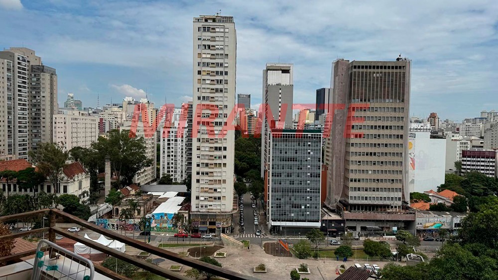 Apartamento de 138m² com 3 quartos em Consolação