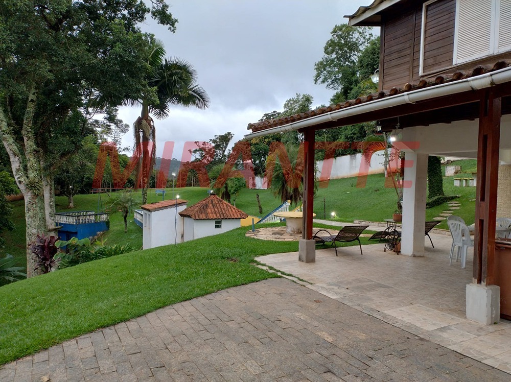 ChÁcara de 0.01m² com 8 quartos em Invernada