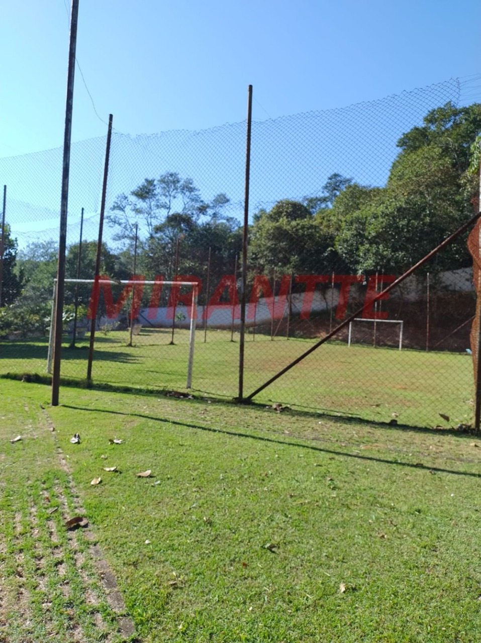 ChÁcara de 0.01m² com 8 quartos em Invernada